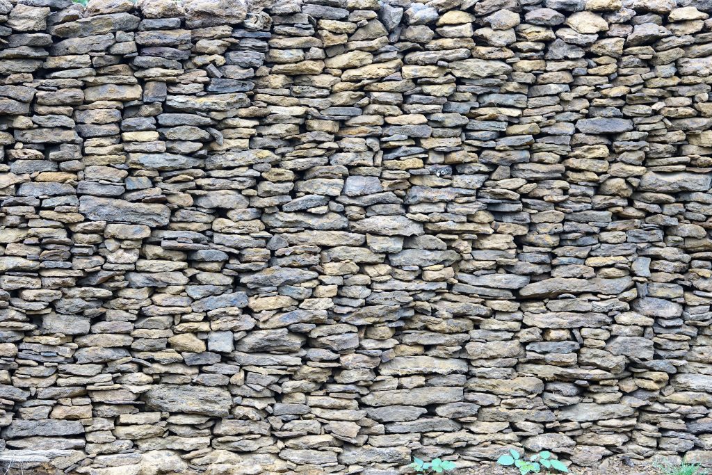 detail van de muur langs de zuid flank